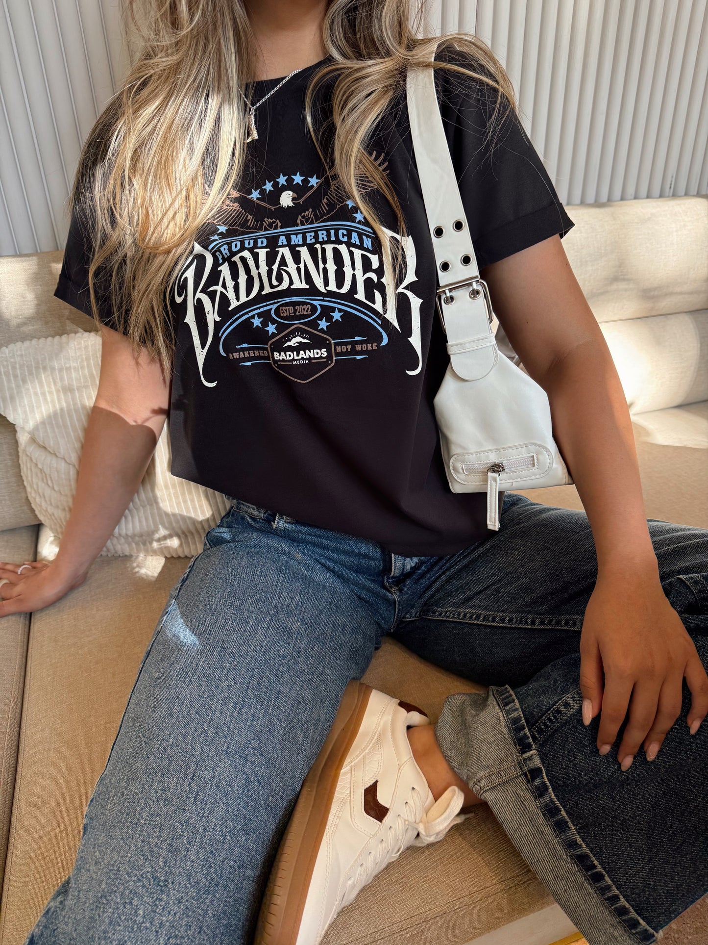 T-SHIRT GRÁFICA PROUD AMERICAN - NEGRO
