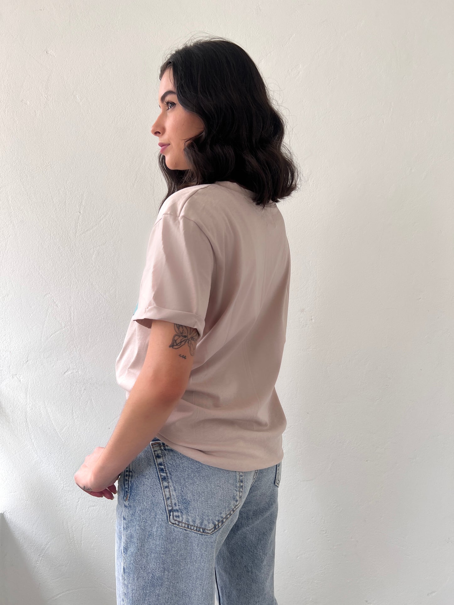 T-Shirt Gráfica Cosmos Beige