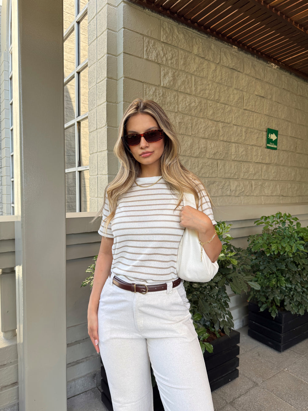 T-SHIRT BÁSICA RAYAS - BEIGE
