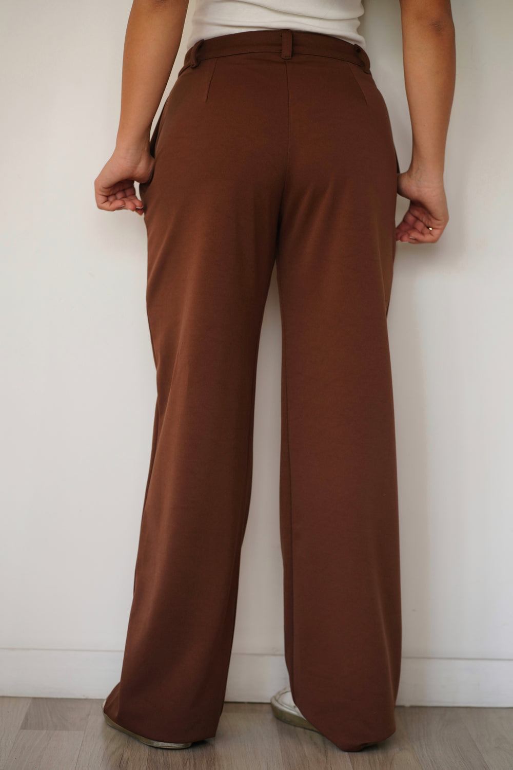 PANTALÓN CLÁSICO RECTO - CAFÉ