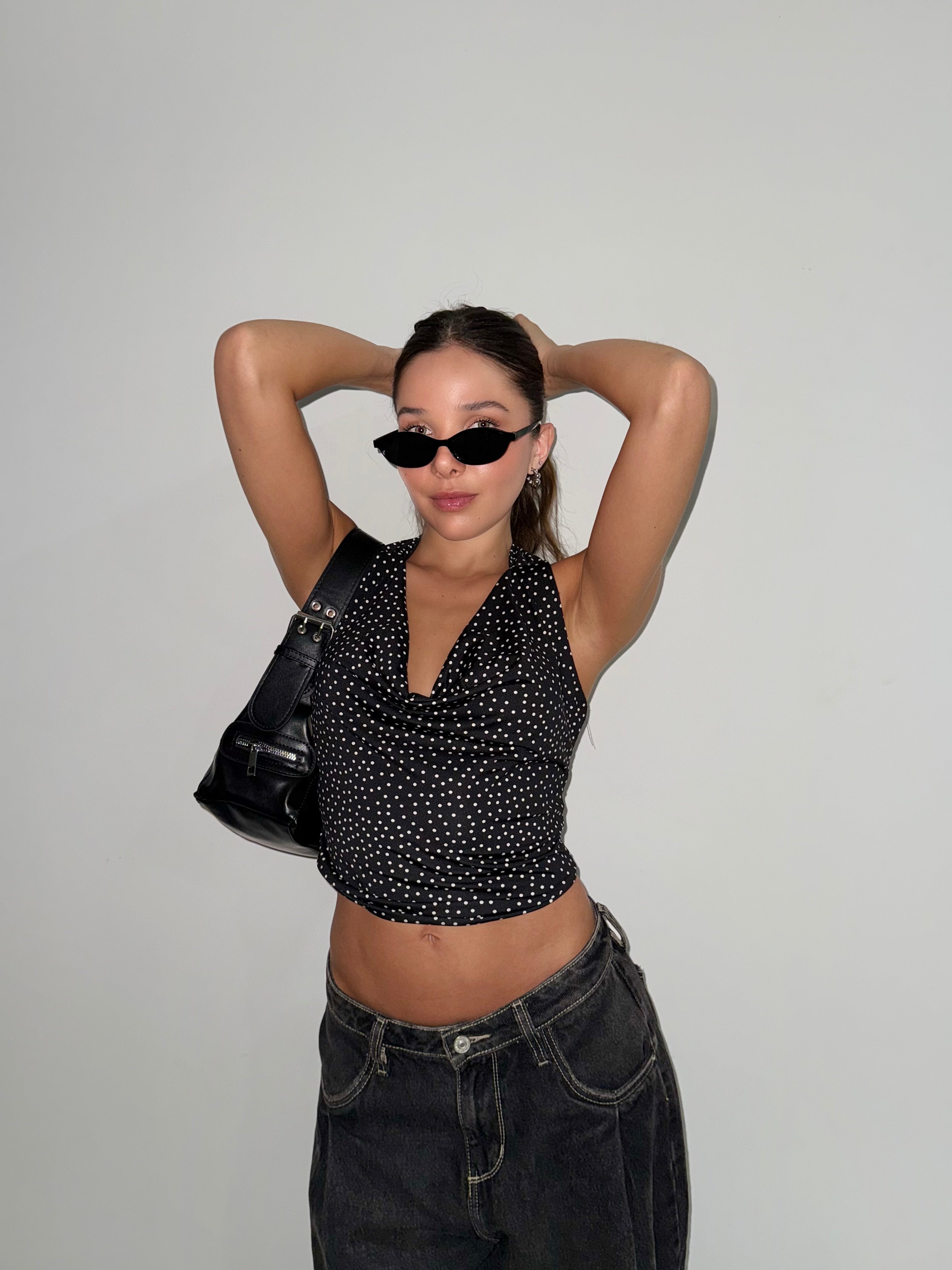 BLUSA HALTER DRAPEADO - NEGRO