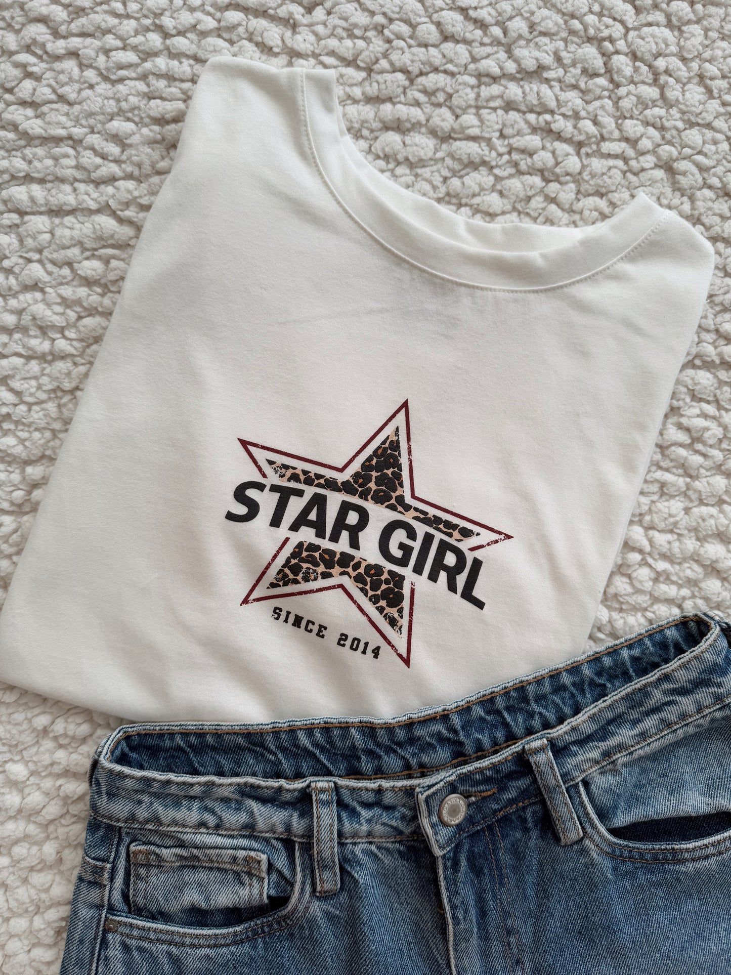 T-SHIRT GRÁFICA STAR GIRL -                   MARFIL
