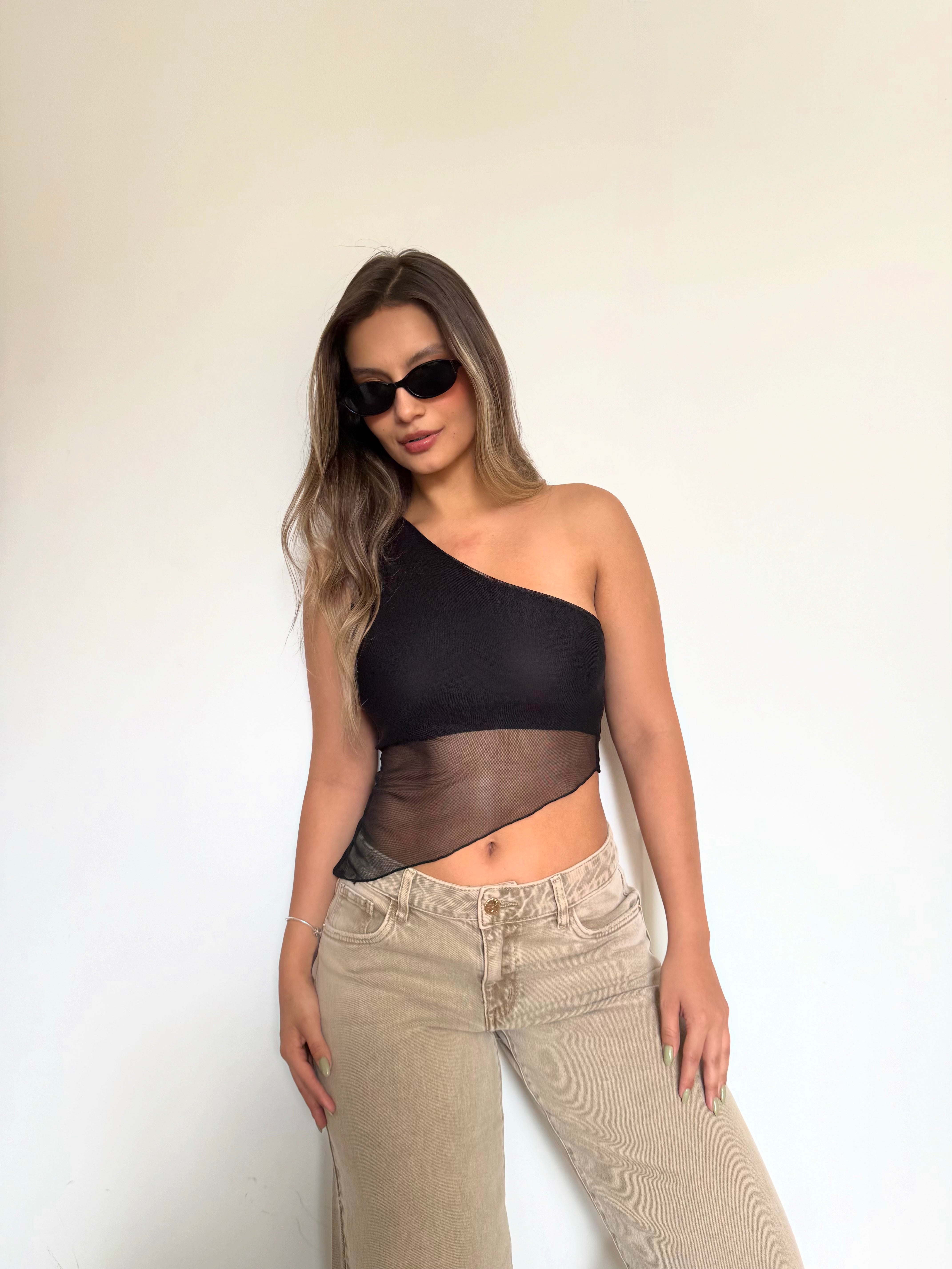 BLUSA MALLATEX ASIMÉTRICA - NEGRO