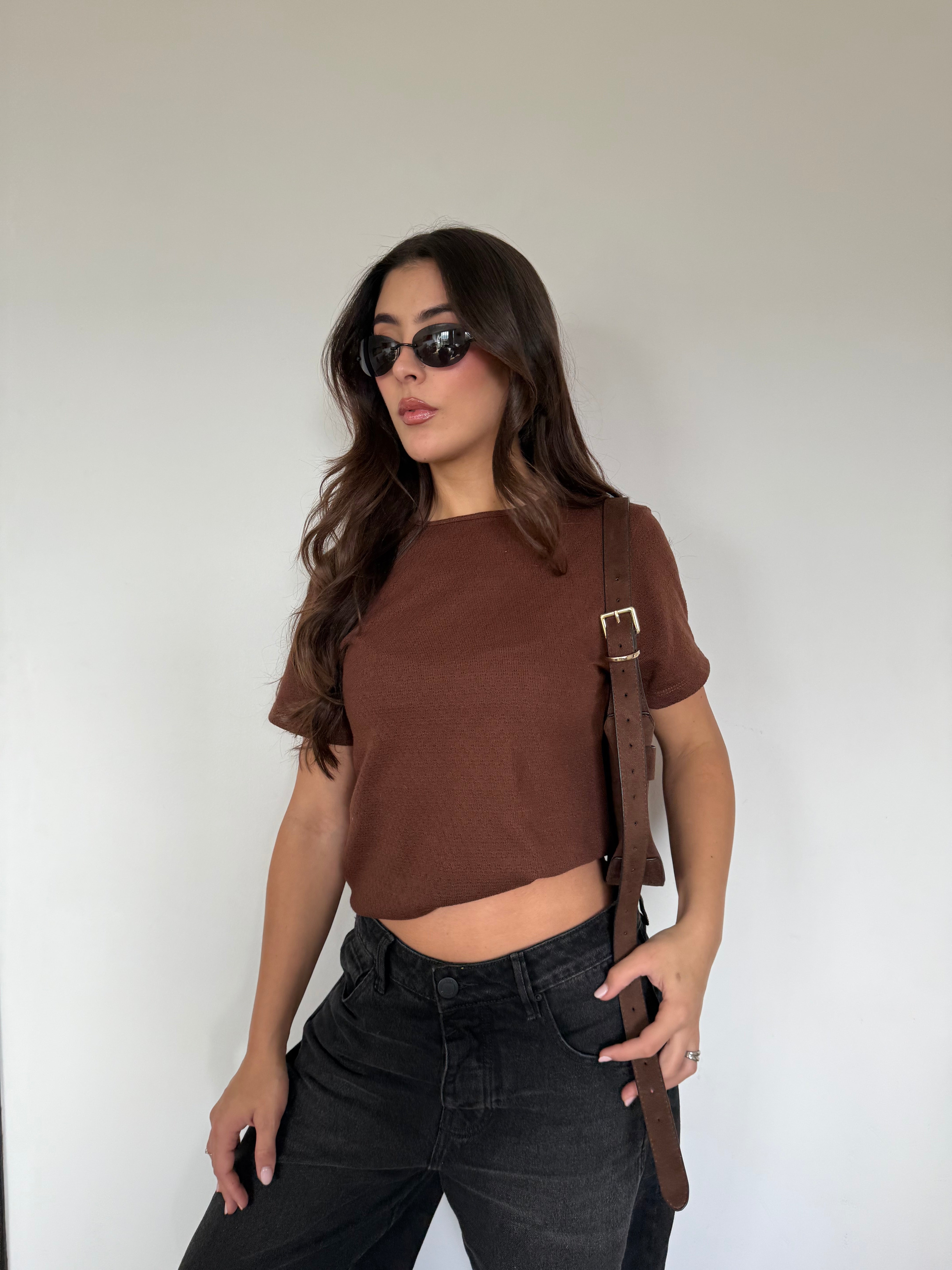 BLUSA BÁSICA TEXTURA -             CAFÉ